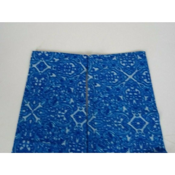 New LuLaRoe One Size Leggings Blue & White With Beautiful Geometric Design - Picture 5 of 6